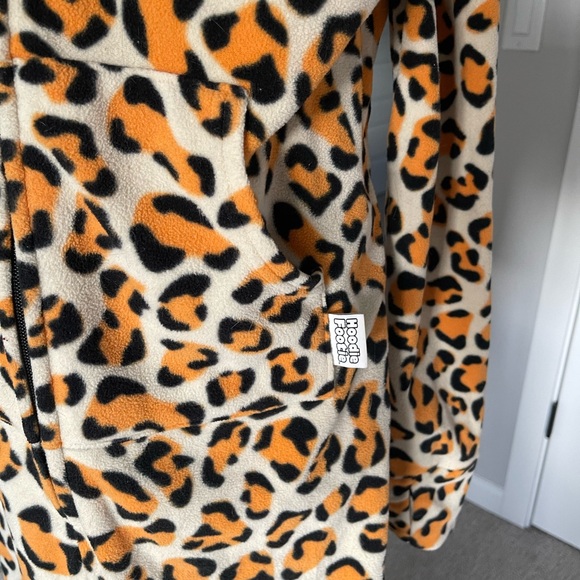 Pajamagrams Cheetah Hoodie Footie - Picture 3 of 4